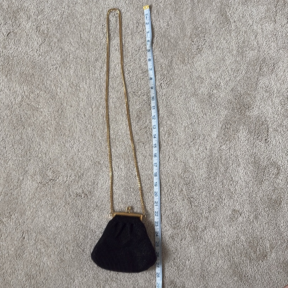 Whiting & Davis Black and Gold Clutch with Vintage Charm - Picture 3 of 6